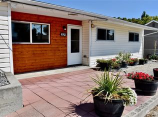 329 7th St NE, East Wenatchee, WA 98802