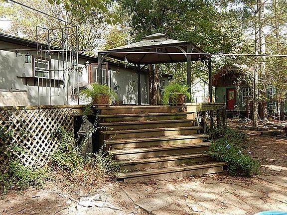 3rd image of 10553 Long Branch Dr