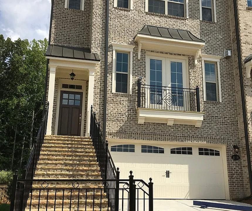 3-story all brick end-unit
