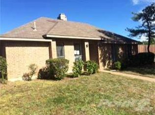 807 Courtland Dr, Mesquite, TX 75150