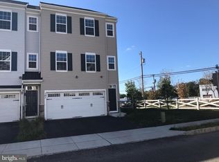 101 Mercer Ct, Fairless Hills, PA 19030