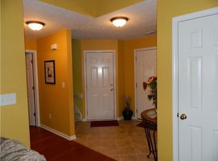 2863 Foxbriar Pl, Indianapolis, IN 46203