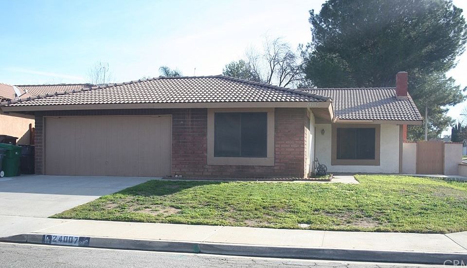 1st image of 24007 Royale St