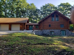 2846 E Yale Rd, Rothbury, MI 49452