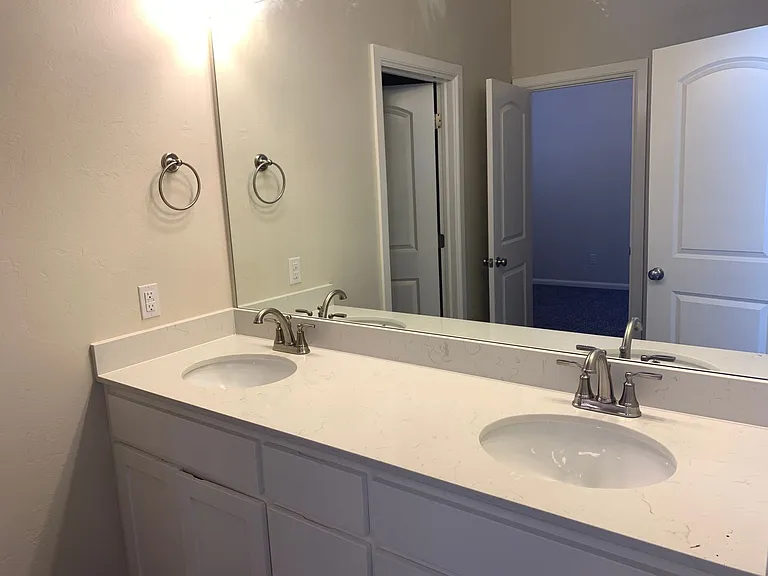 3424 Enclave Ln — Photo 3