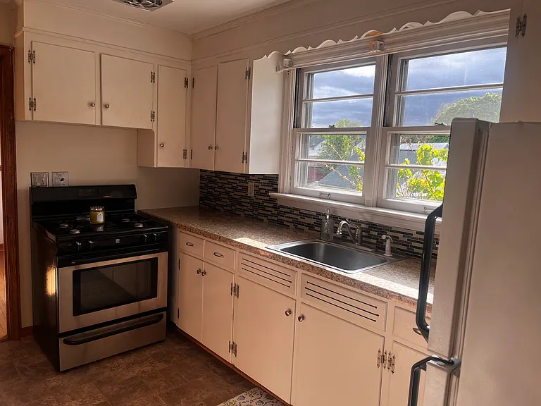 10 Steiger Ave #1 — Photo 22