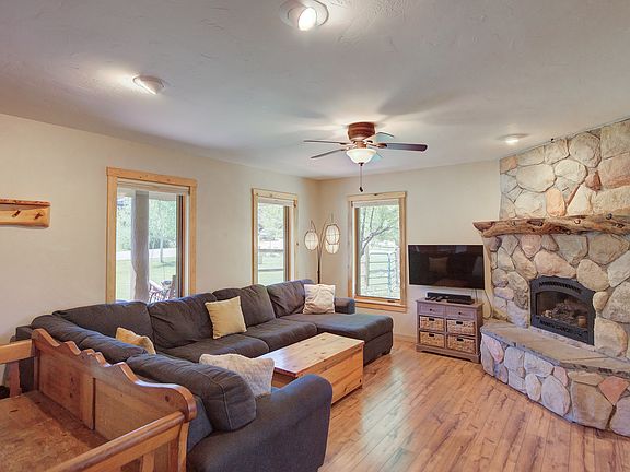 Large sectional couch for relaxing