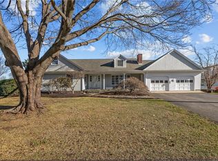 193 Honeyman Ave, Middletown, RI 02842