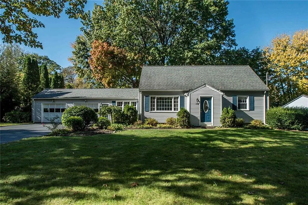 10 Berna Ln photo 1