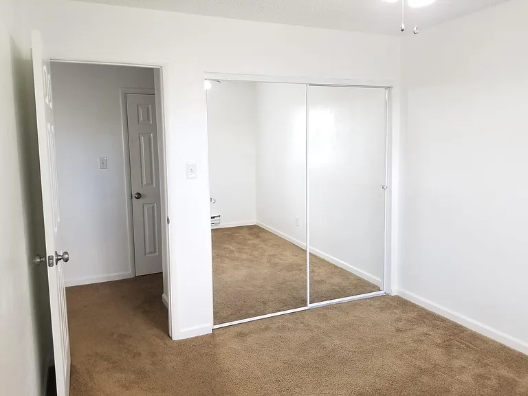1025 Oak St #7 — Photo 12