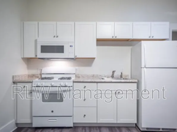 11 N Central Ave, Umatilla, FL 32784