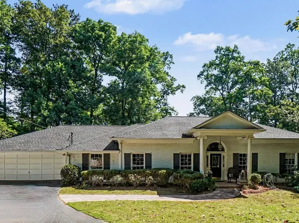 4575 Tall Pines Dr NW, Atlanta, GA 30327