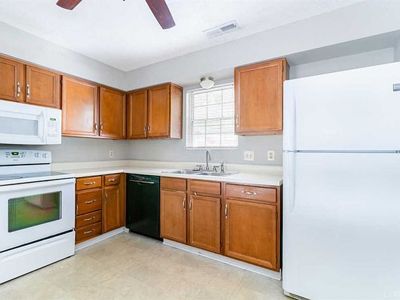 5th image of 1439 Ashbourne Dr