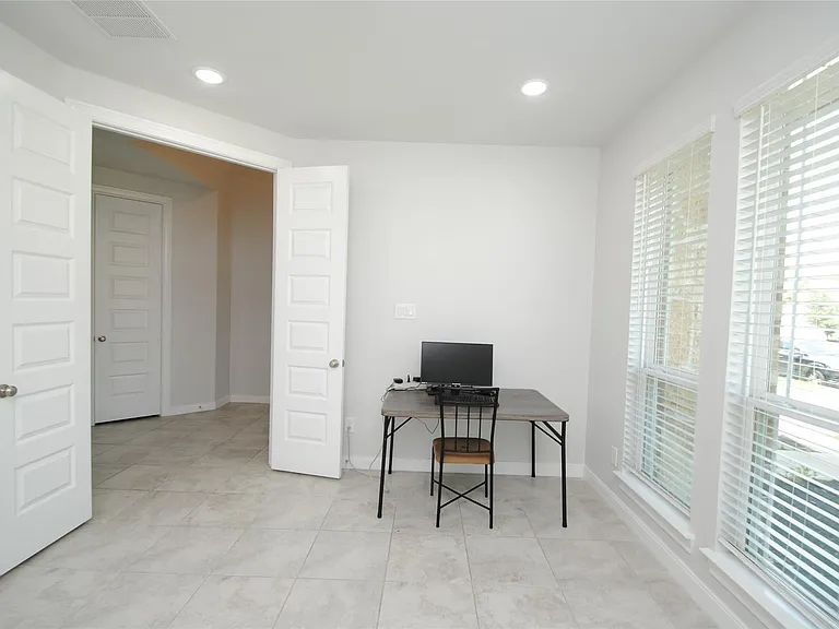 8834 Arch Rock Dr — Photo 5