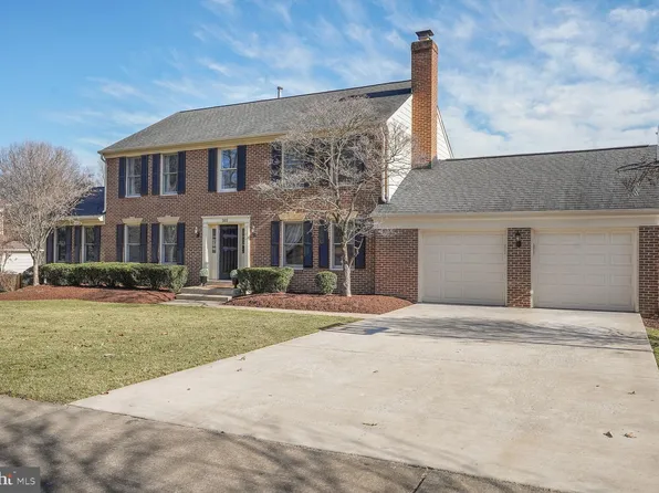 503 Ayr Hill Ave NE, Vienna, VA 22180