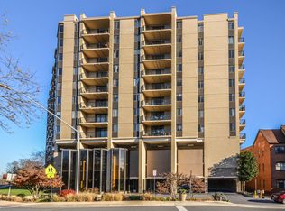 4242 E West Hwy APT 518, Bethesda, MD 20814