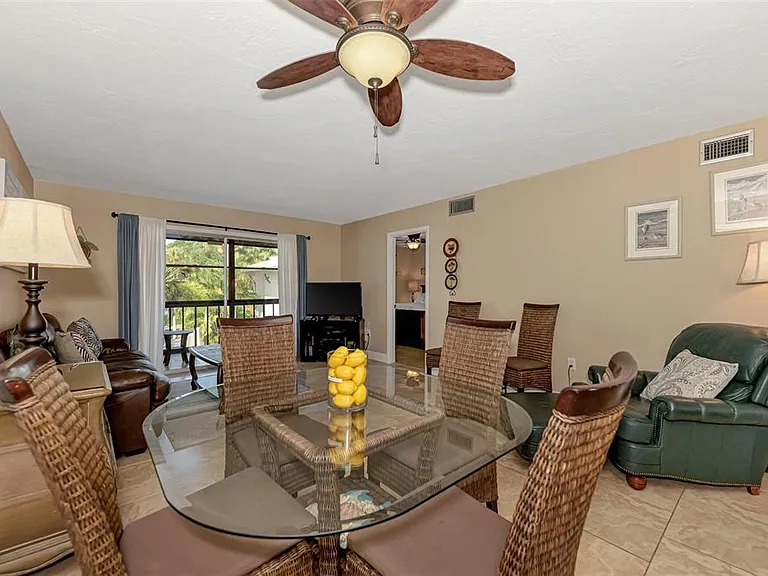 116 Vista Hermosa Cir #210C — Photo 16