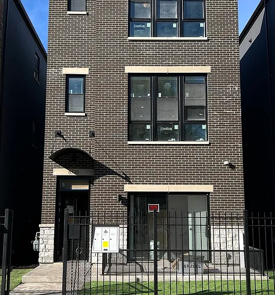 6530 S Maryland Ave #1 — Photo 1