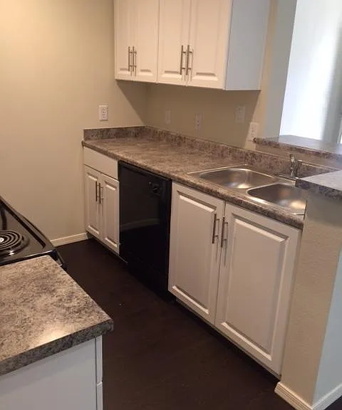 Eastridge Apartments — Photo 44