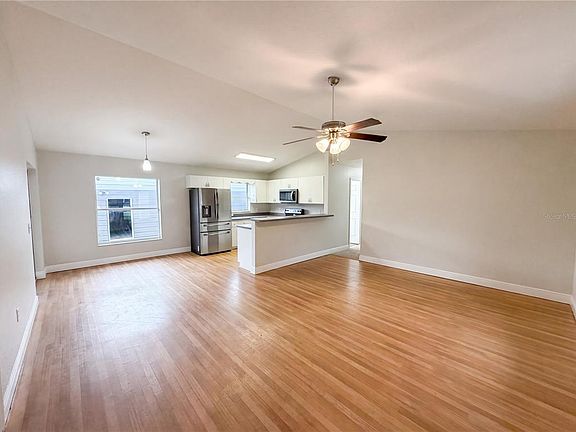 5th image of 9295 SE 163rd St