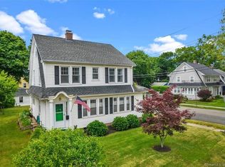 1786 Whitney Ave, Hamden, CT 06517