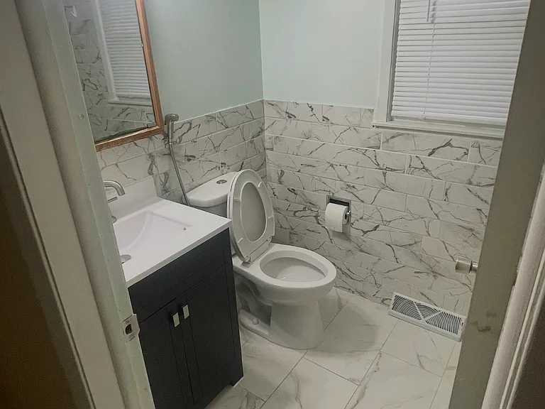 635 Sunset Ln — Photo 5