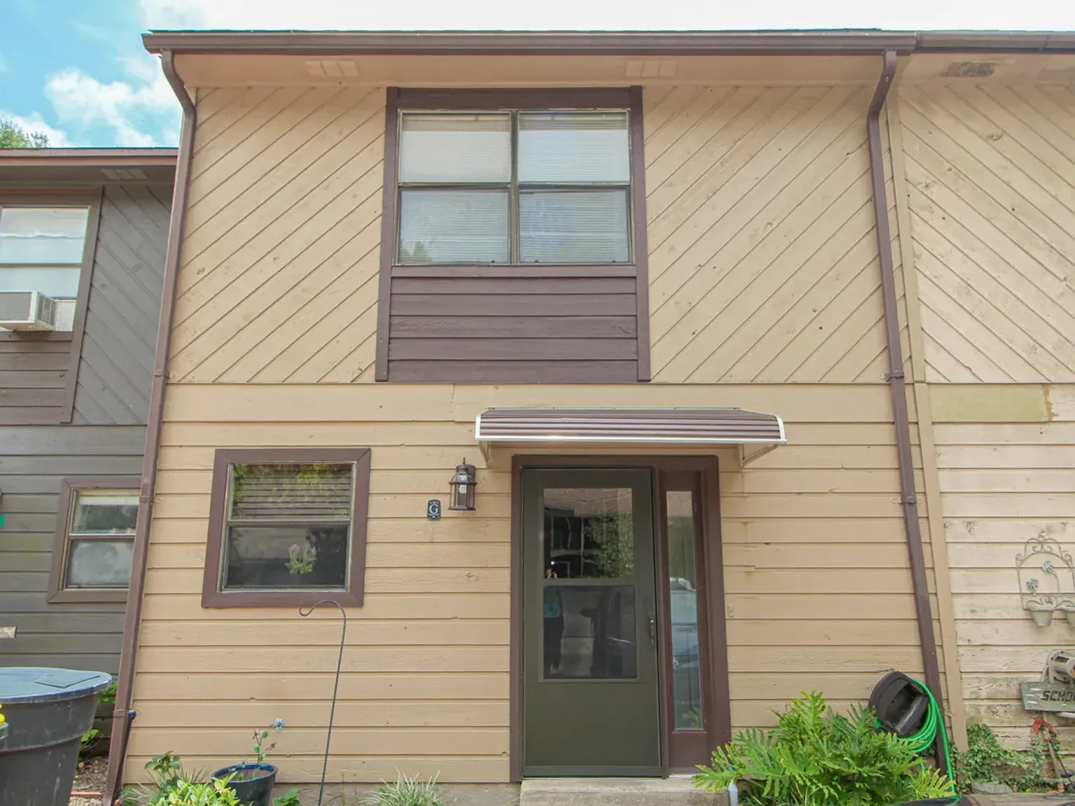 2 bed, 1.5 bath, 1188 sqft, $1,850 — Photo 2
