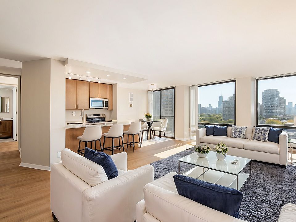 1st image of 345 W Fullerton Pkwy APT 1201