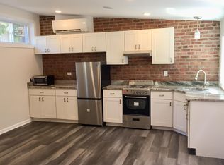 326 Independence Ave SE APT 6, Washington, DC 20003