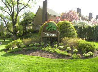 191 Ivy Hill Cres, Rye Brook, NY 10573