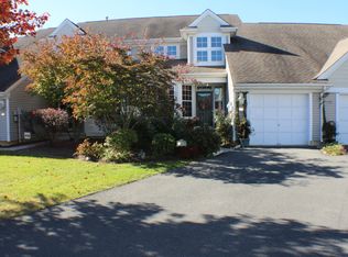 311 Clover Ct, Stewartsville, NJ 08886