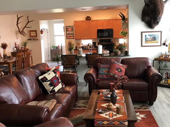 4155 W Acorn Valley Trl, New River, AZ 85087