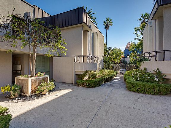 5th image of 740 S Orange Grove Blvd APT 5