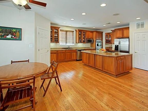 Breakfast Nook/Kitch