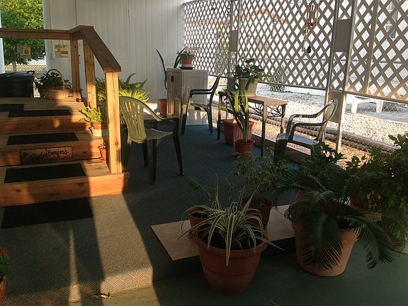 Side patio