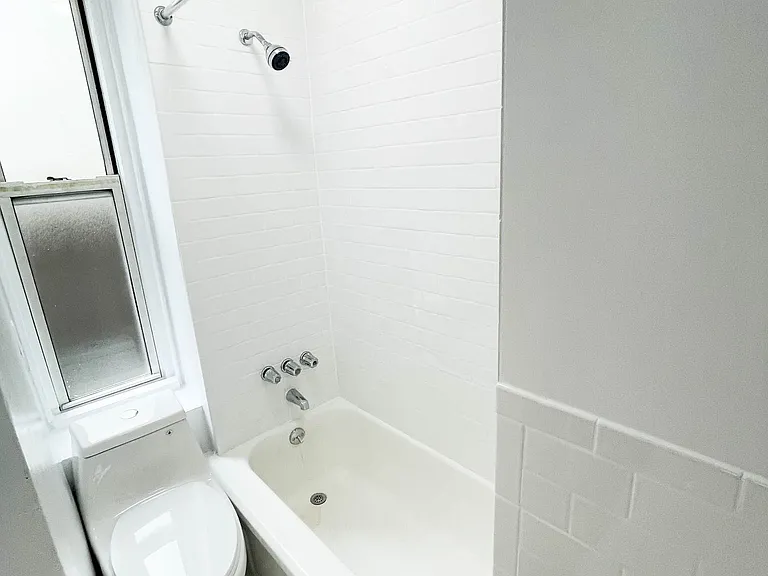 346 E 20th St #4 — Photo 7