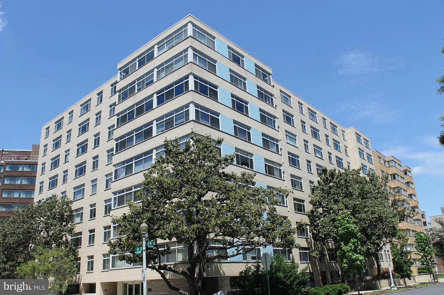 2401 H St NW APT 206 photo 1
