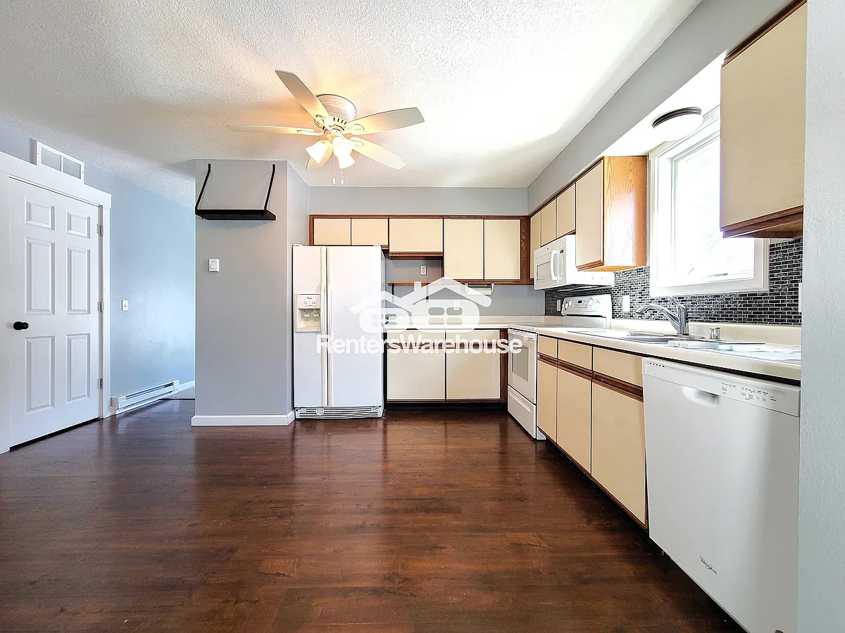 Building Photo - 317 Nicole Ln #4