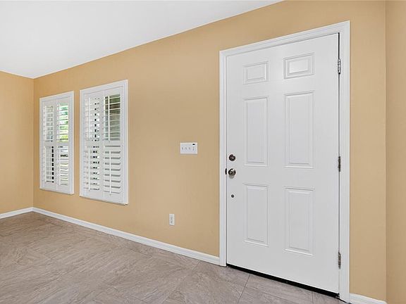 5th image of 17200 Nile Ct