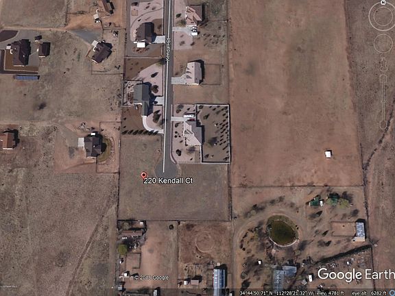 3rd image of 220 Kendall Ct