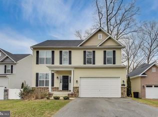 8079 Armiger Dr, Pasadena, MD 21122