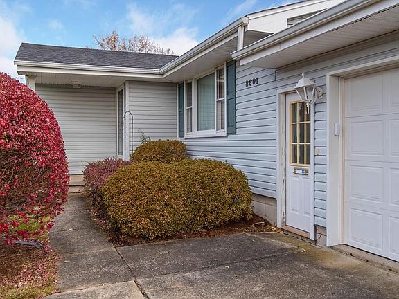 4th image of 8601 Chesterton Dr