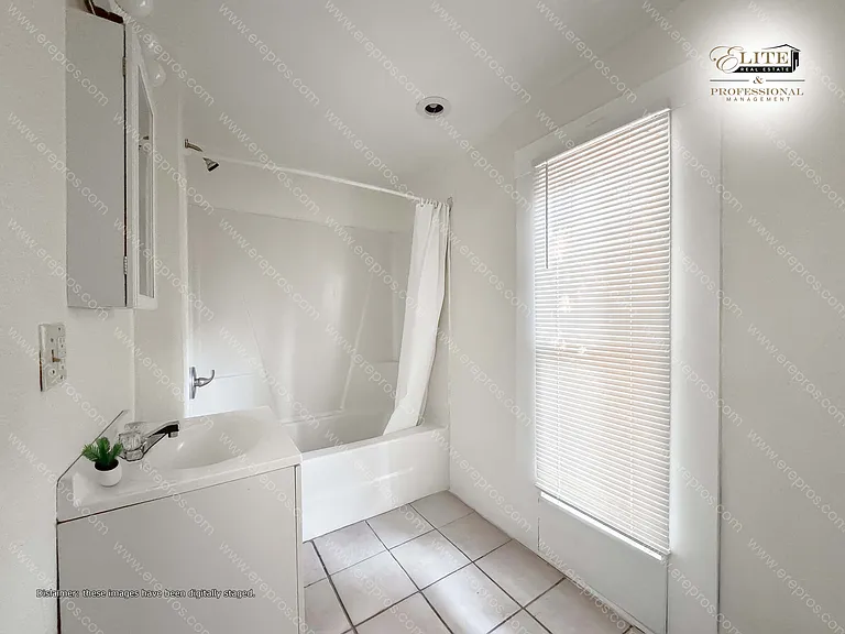 836 E Shiawassee St #1 — Photo 18