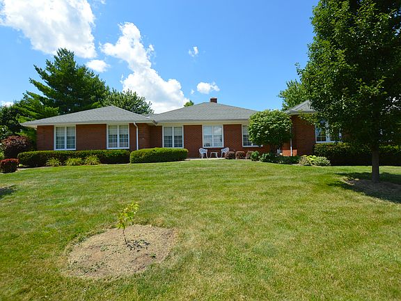 2nd image of 8865 Meadow View Dr