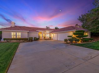 41110 Summitview Ln, Palmdale, CA 93551
