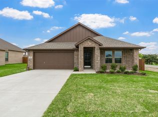 200 Pennington Rd, Nevada, TX 75173