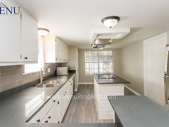 4th image of 6815 Indian Falls Dr