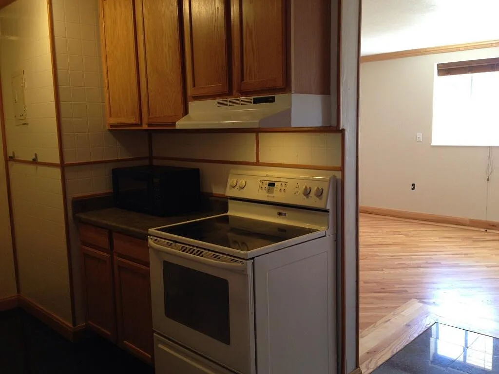 2 bed, 813 sqft, $1,250 — Photo 4