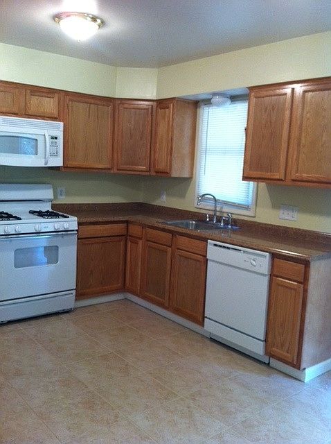 2nd image of 249 Miller Ave