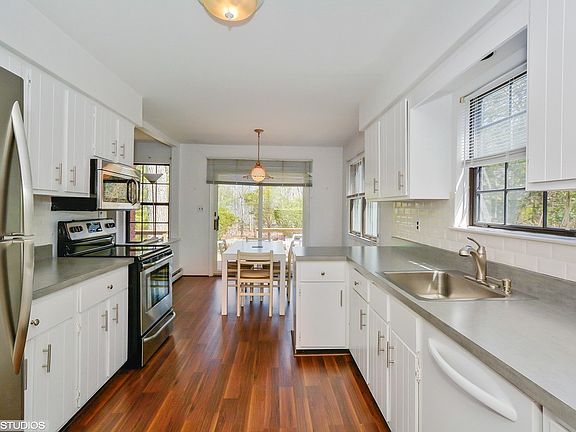 4th image of 14 Harrison Ave